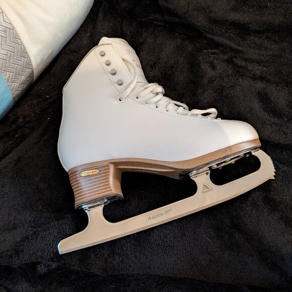 Jackson Freestyle Misses Fusion Figure Skates, Model FS2191 Intermediate Skills - Picture 11 of 11